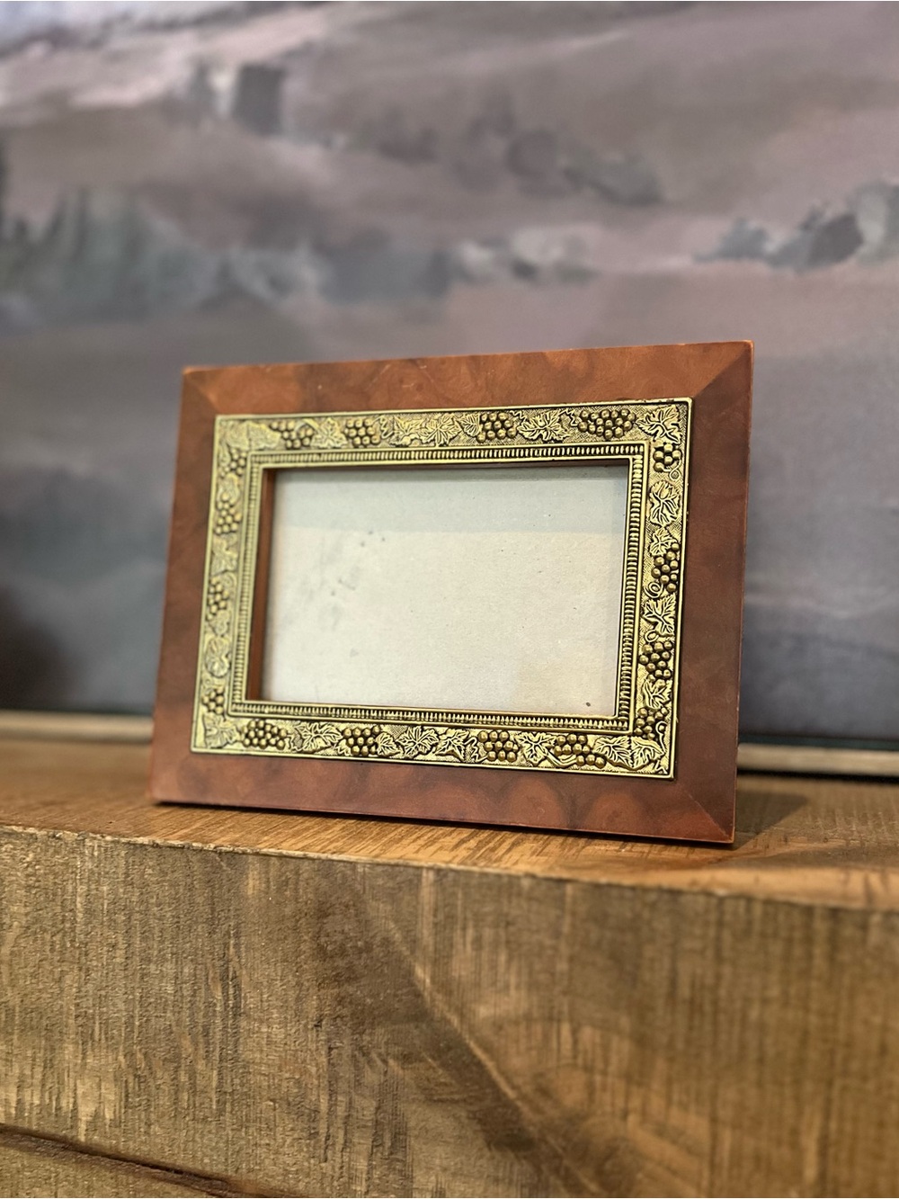 Vintage wood & brass picture frame embossed grapevine border, 5x3” photo